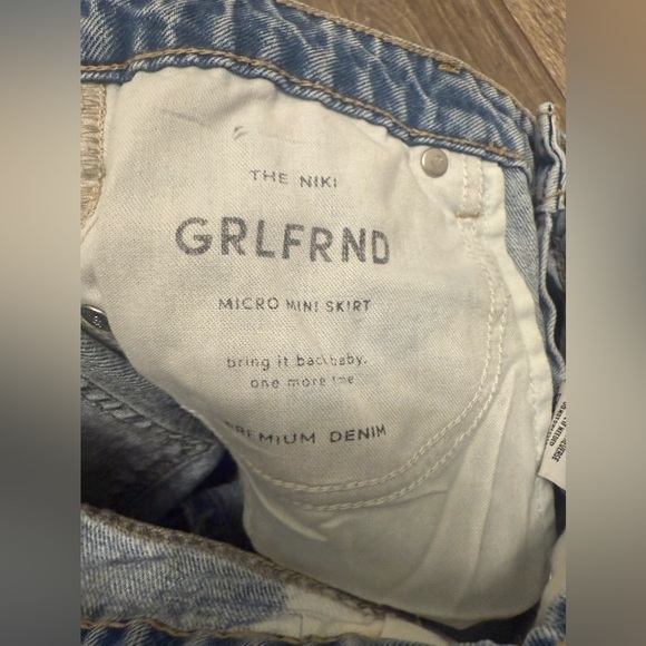 Grlfrnd Jeans Women’s Niki Micro Mini Skirt Blue White Size 27 - Picture 6 of 7
